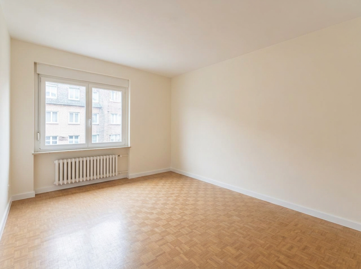 Wohnraum – Tapete entfernt & neuer Anstrich – Nachher